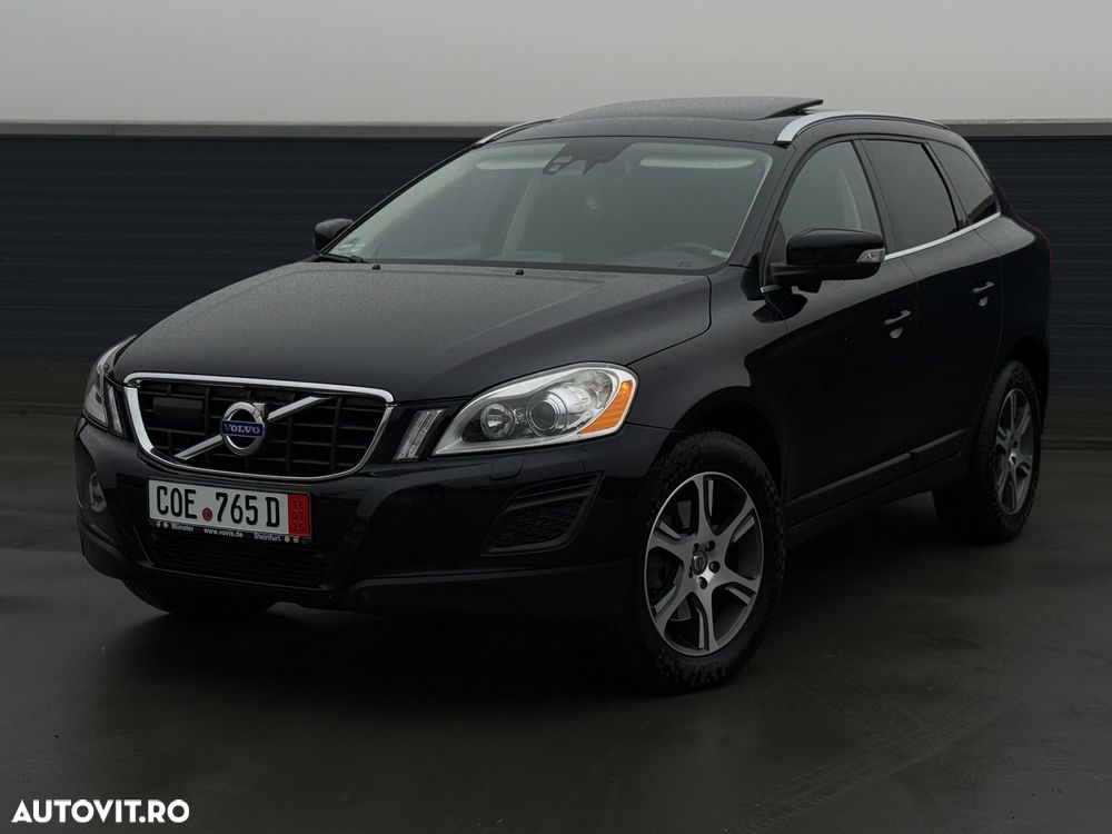 Volvo XC 60 D5 AWD Aut. Momentum - 33