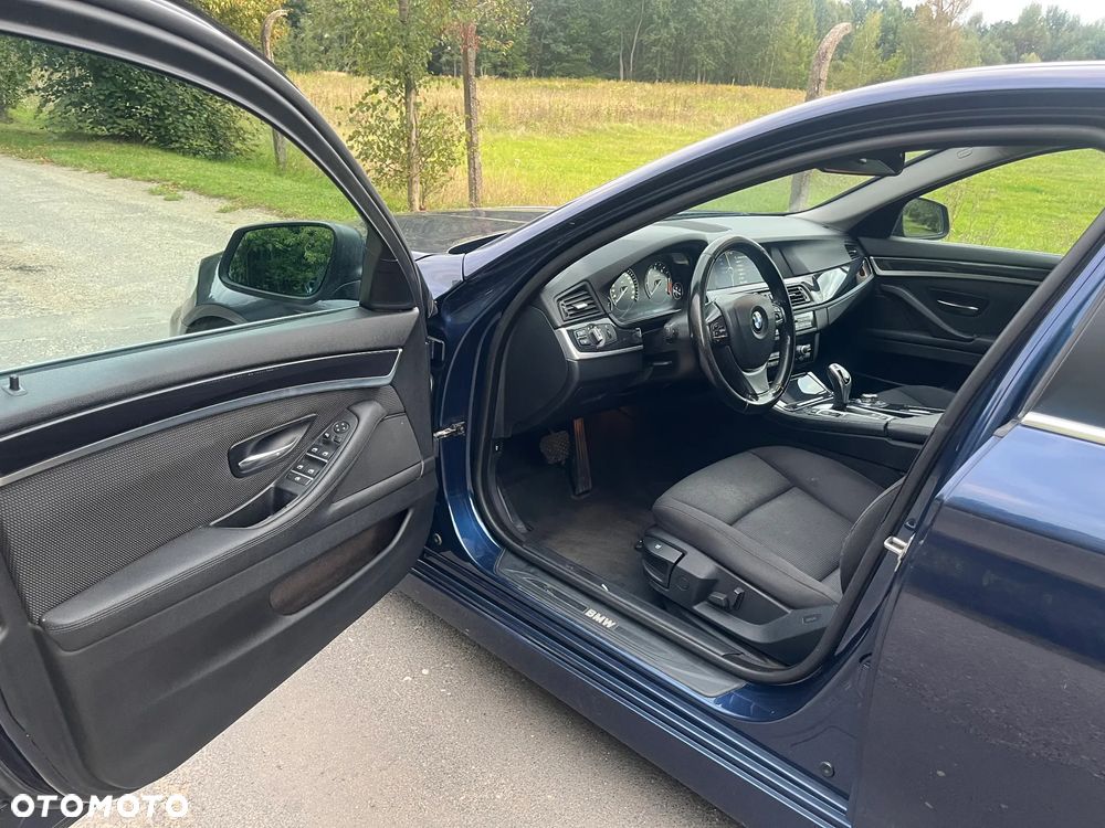 BMW Seria 5 520d Touring - 17