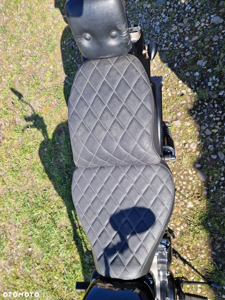 Suzuki Intruder - 22