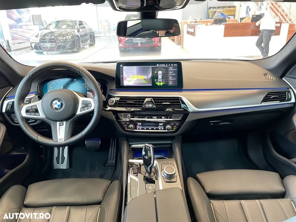 BMW Seria 5 540i xDrive Aut. Sport Line - 11