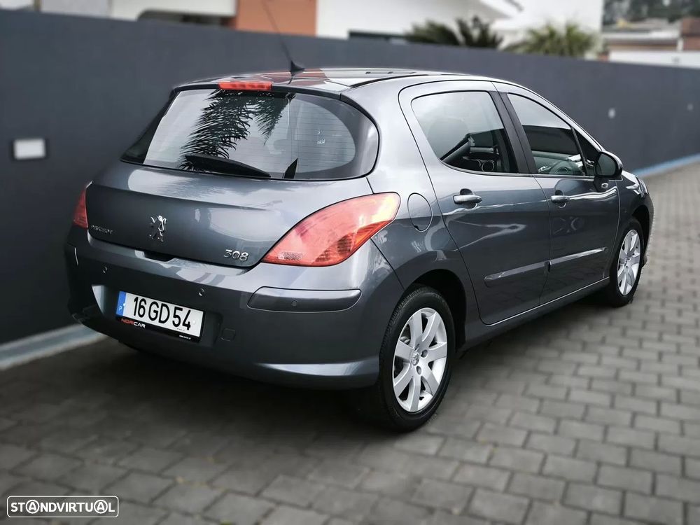 Peugeot 308 1.6 HDi Executive - 4
