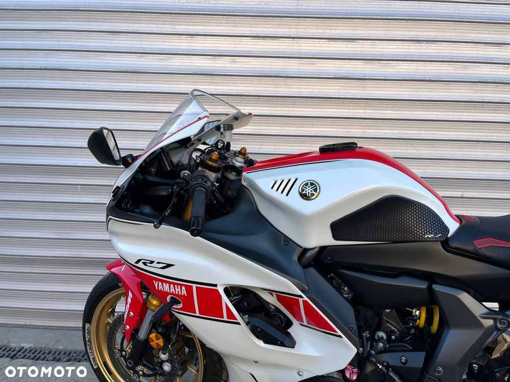Yamaha YZF - 11