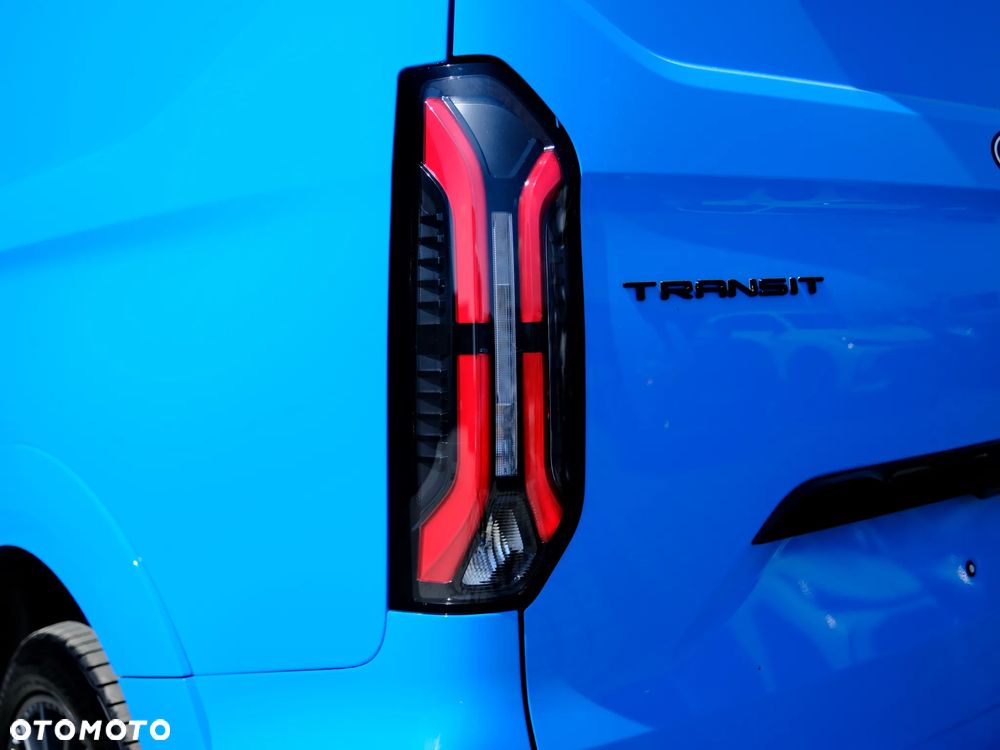 Ford Transit Custom - 13