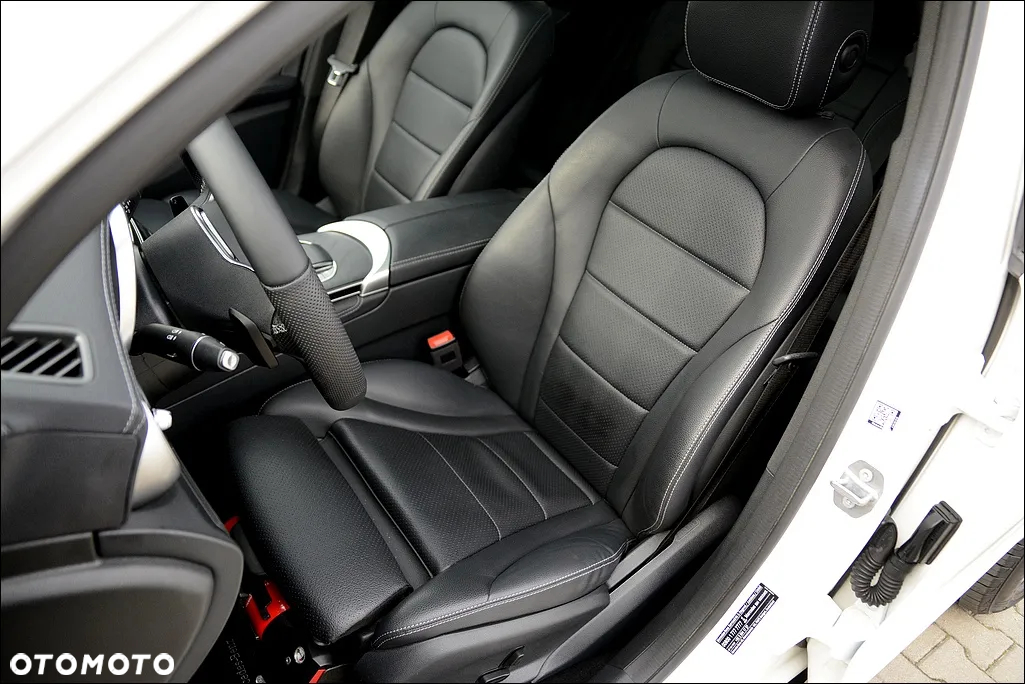 Mercedes-Benz GLC 200 d Business Edition - 19