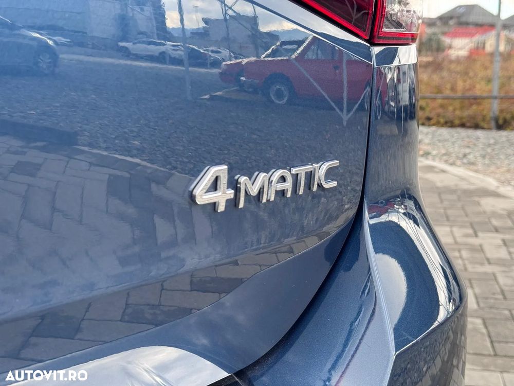 Mercedes-Benz EQB - 8