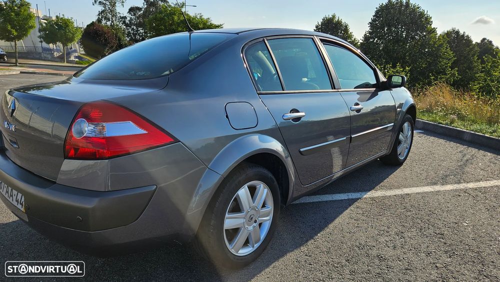 Renault Mégane 1.5 dCi Confort Authentique - 13