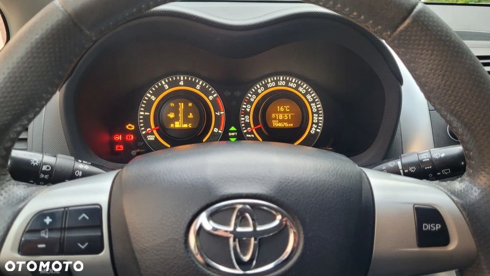 Toyota Auris 1.33 VVT-i Life - 13