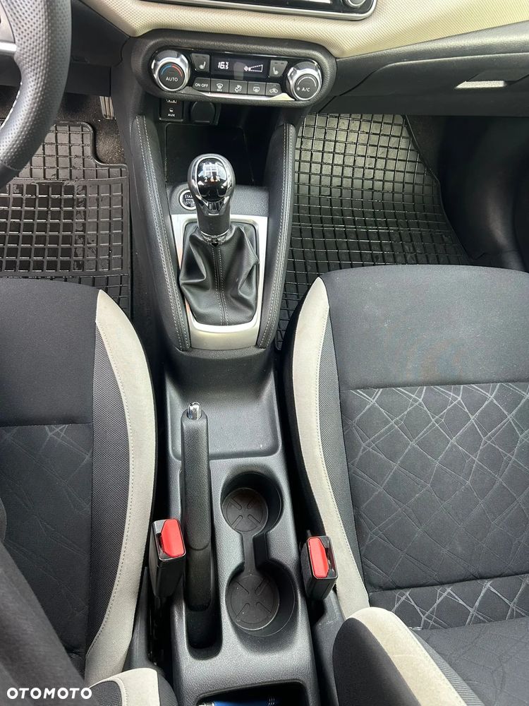 Nissan Micra 1.0 Visia Plus - 18