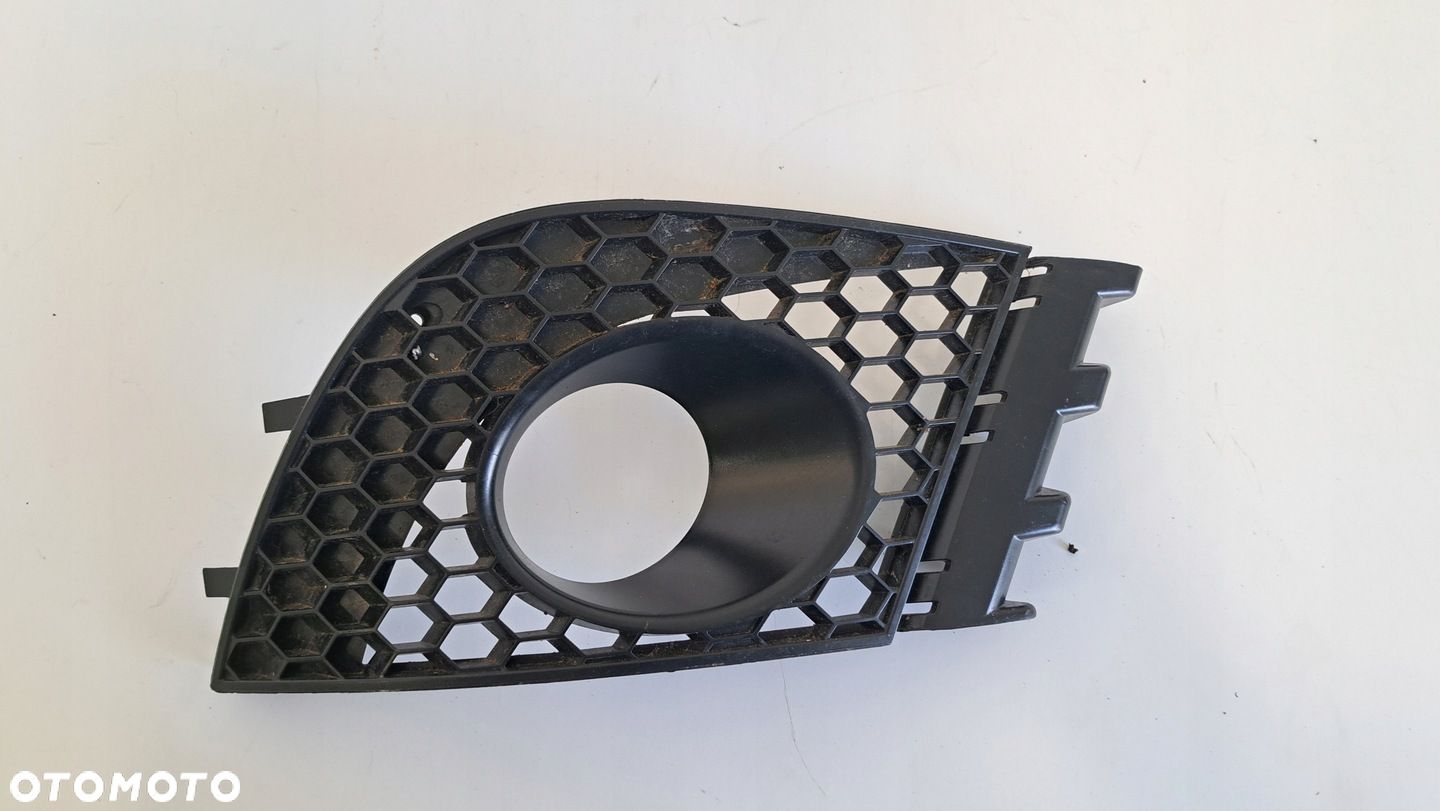 Kratka zderzaka przód prawy SEAT Ibiza III 3 6L LIFT 05- - 1