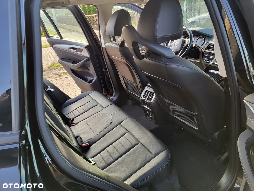 BMW X3 xDrive30i Advantage sport - 24