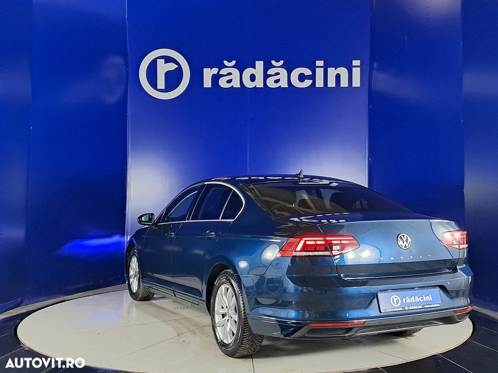 Volkswagen Passat - 3
