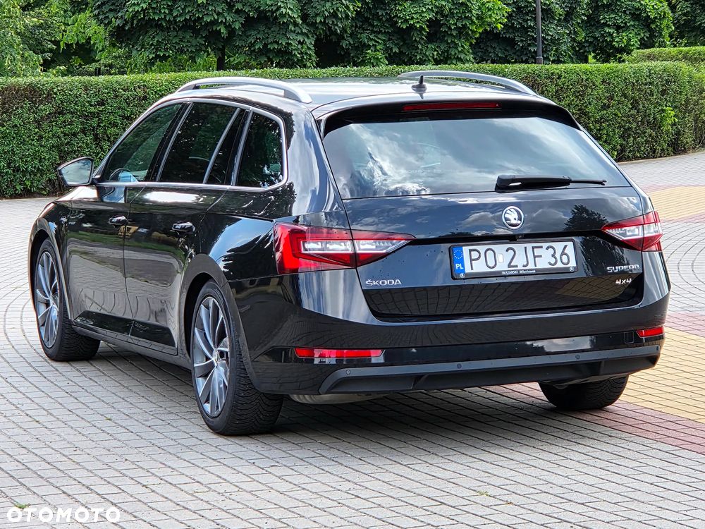 Skoda Superb 2.0 TDI 4x4 L&K DSG - 6