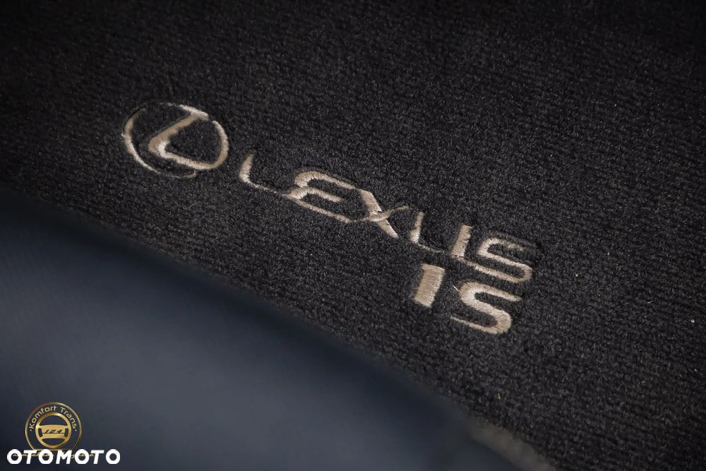 Lexus IS 200t Elite - 24