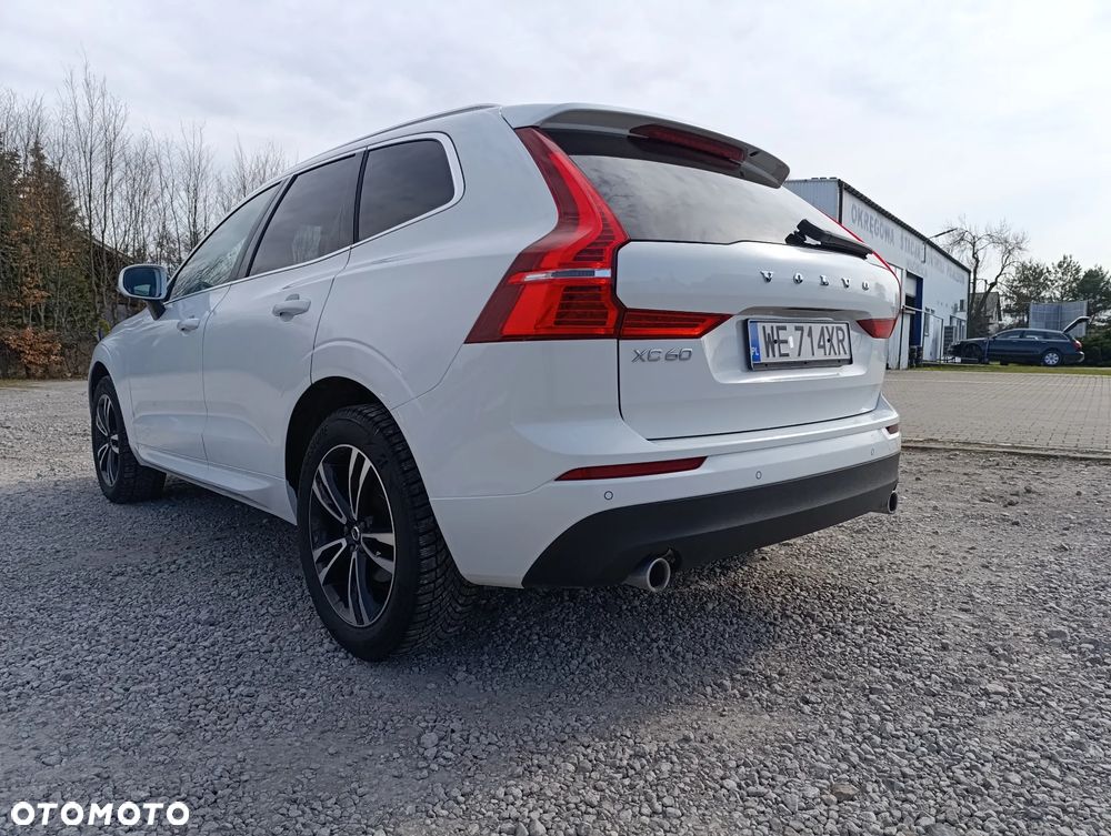 Volvo XC 60 D4 Momentum Pro - 14