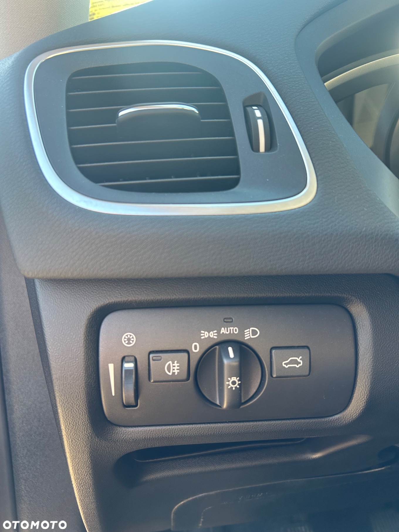 Volvo V40 D2 Momentum - 15