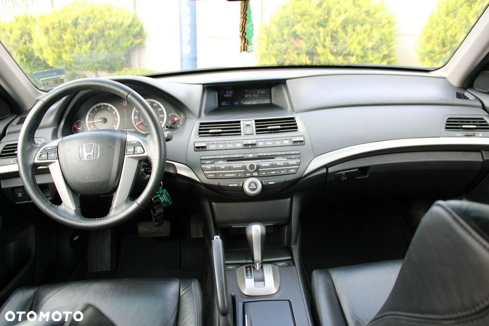 Honda Accord 2.4 Executive - 23