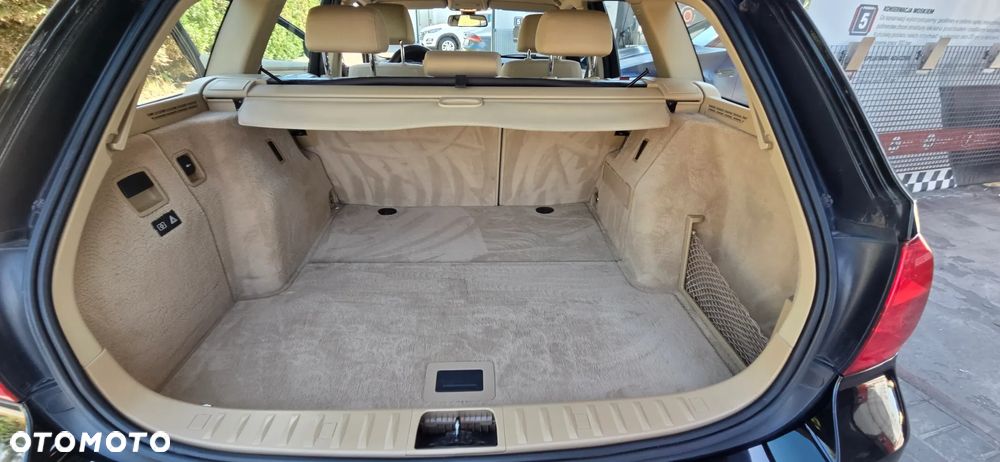 BMW Seria 3 318d DPF Edition Exclusive - 31