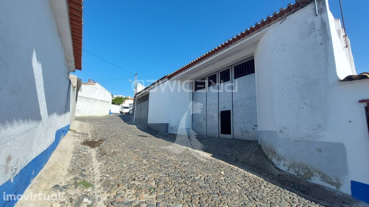 Armazém em Mombeja - Grande imagem: 3/11