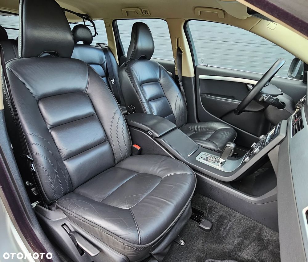Volvo XC 70 D5 AWD Ocean Race - 9