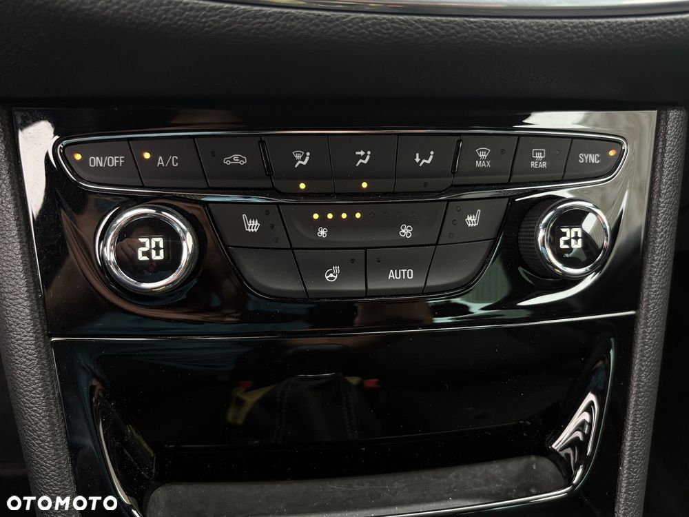 Opel Astra 1.4 T Dynamic - 10