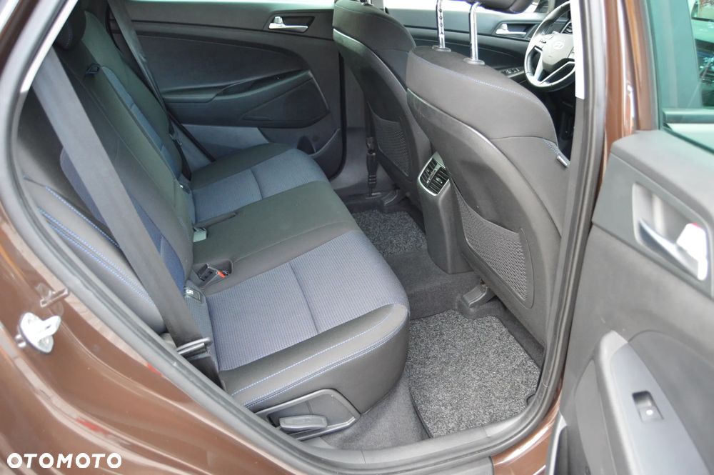 Hyundai Tucson blue 1.7 CRDi 2WD Style - 31