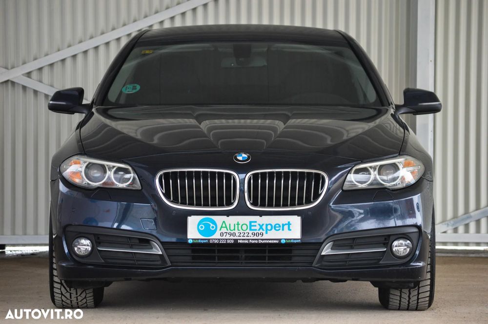 BMW Seria 5 520d Aut. Sport Line - 30