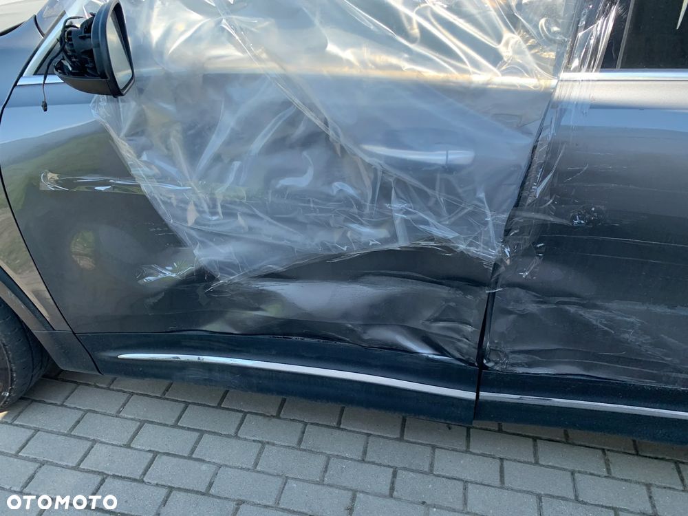 Mercedes-Benz GLB 250 4-Matic 8G-DCT - 10