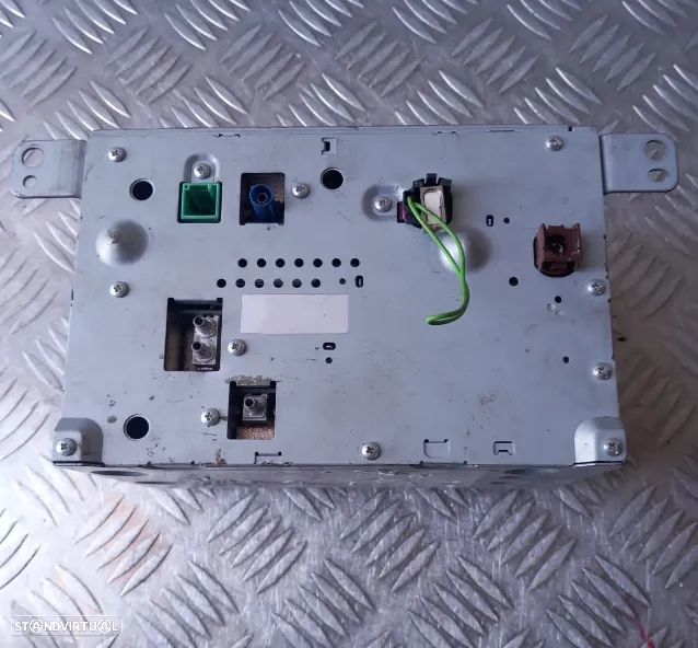 Radio Volvo V60 2.0 2018 Ref: 10R-04 13235/P32247288AA - 2