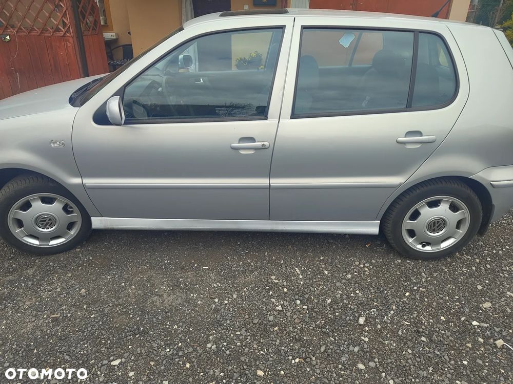 Volkswagen Polo 1.4 16V Comfortline - 17