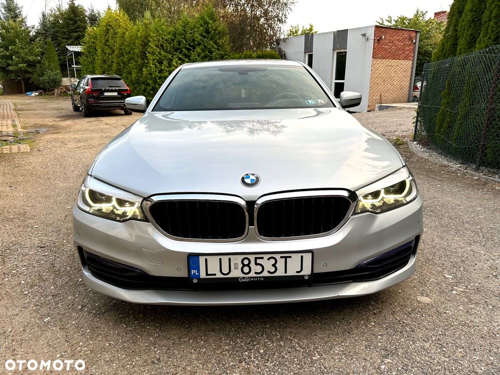 BMW Seria 5 530i xDrive GPF Sport Line sport - 11