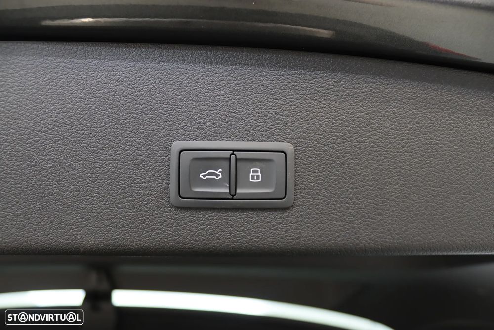 Audi e-tron 55 quattro S line - 19