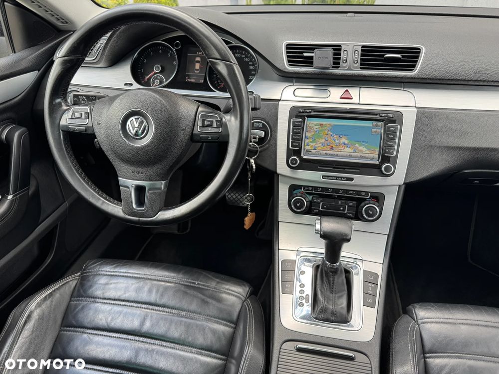 Volkswagen Passat CC - 29