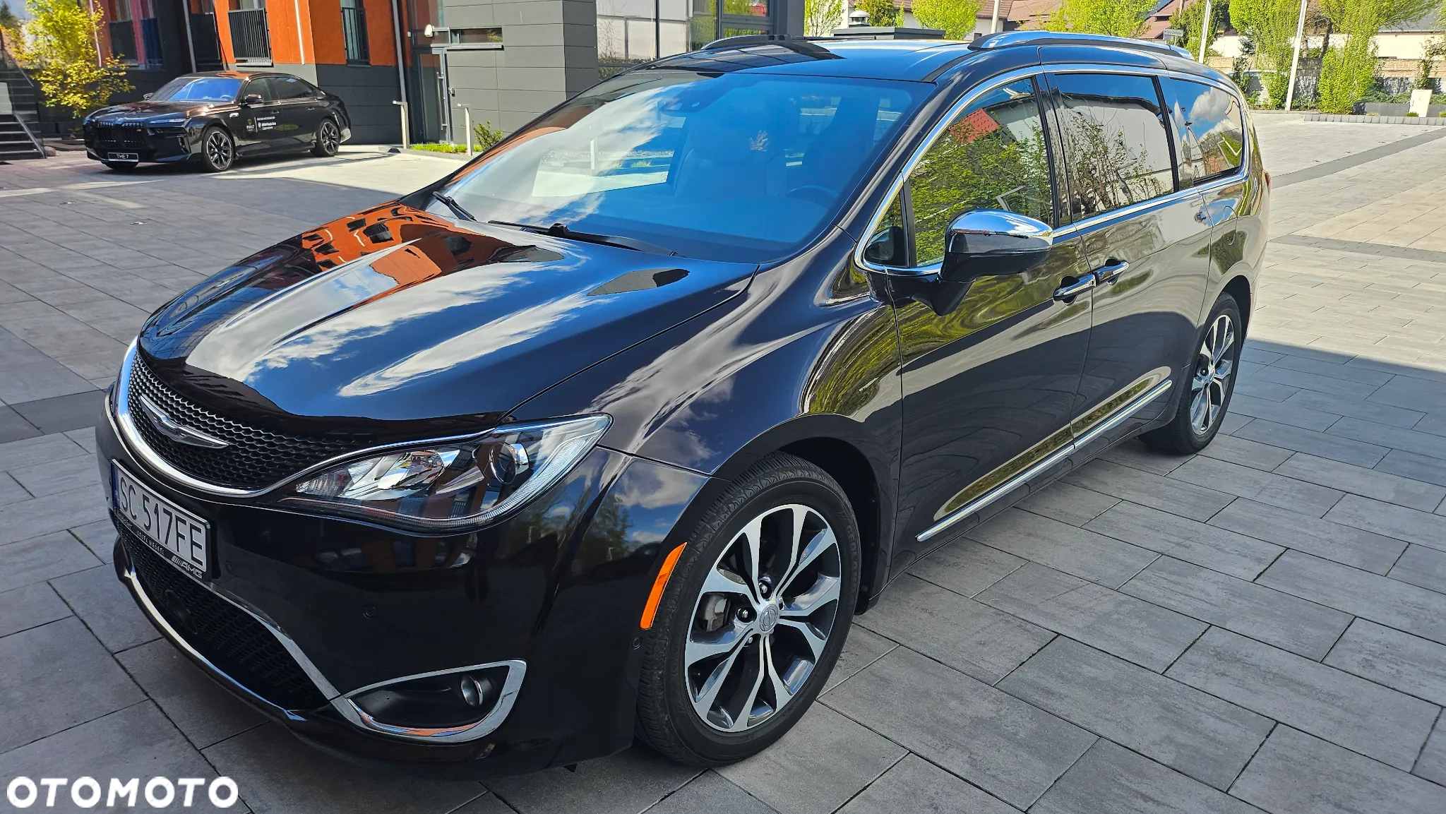 Chrysler Pacifica - 17