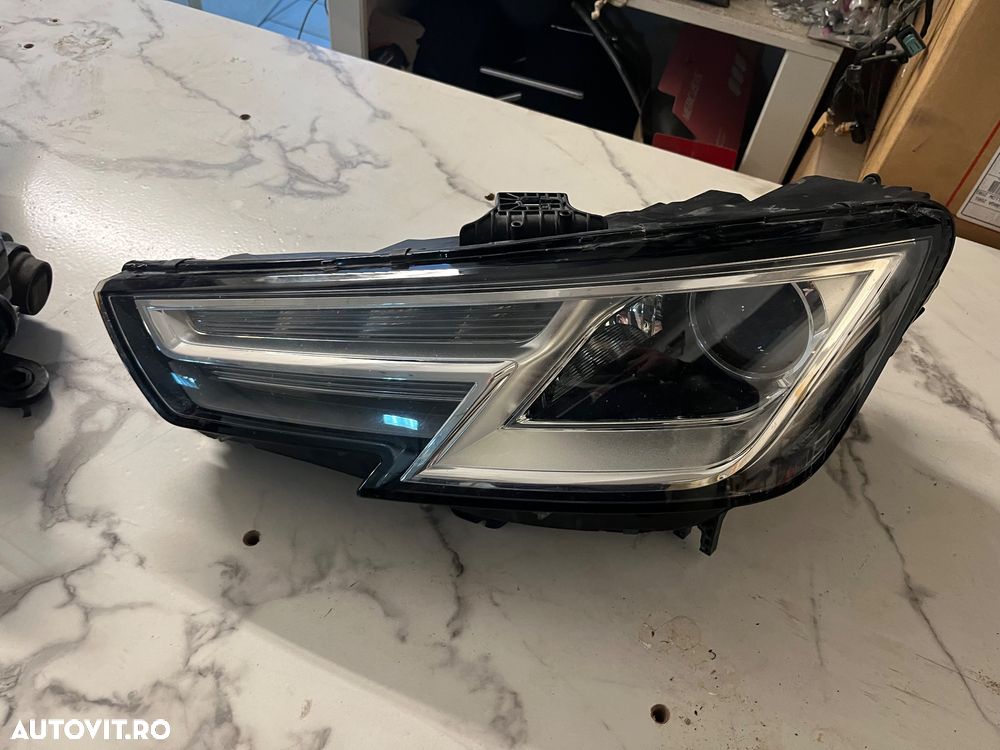 Far Bixenon stanga sau dreapta Audi A4 B9 2017 - 6