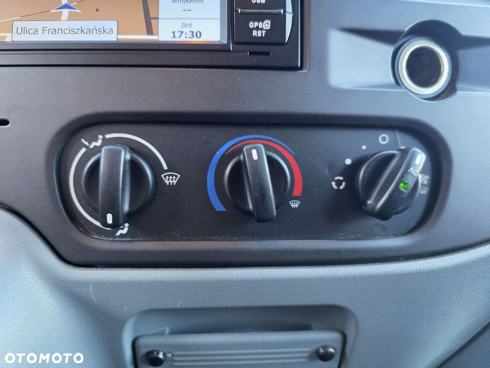 Ford Transit - 21