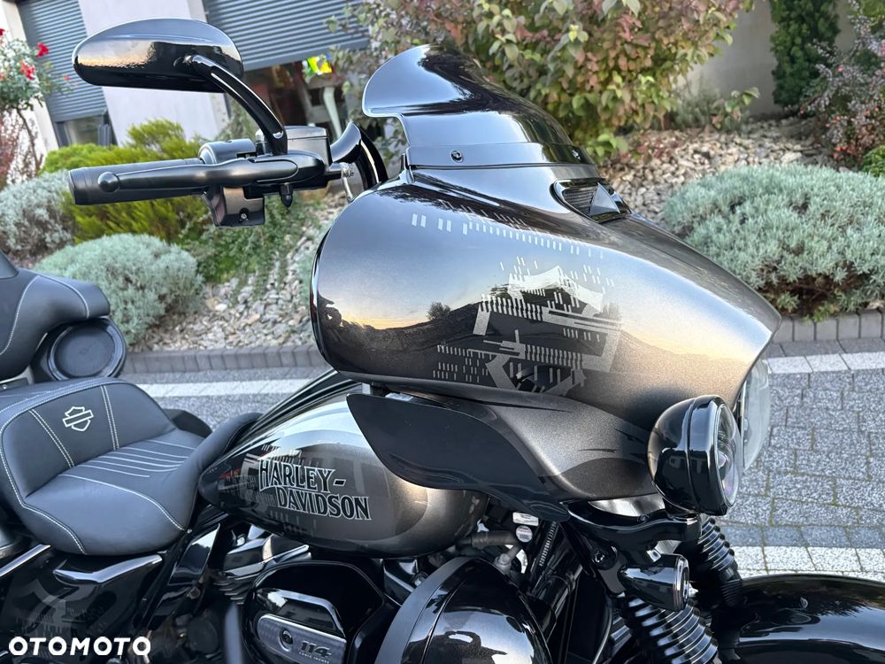Harley-Davidson Touring Ultra Limited - 28
