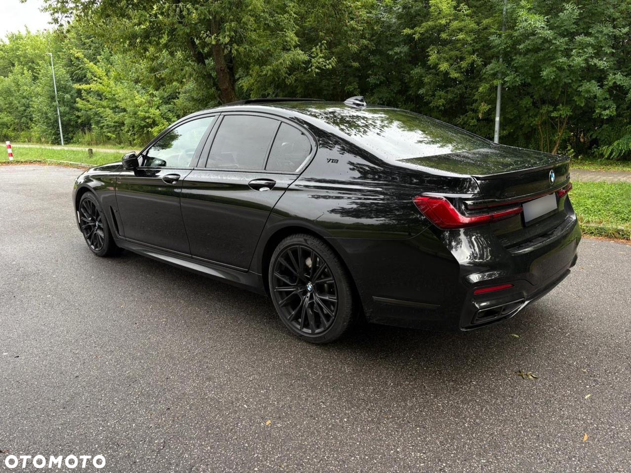 BMW Seria 7 750i xDrive - 6