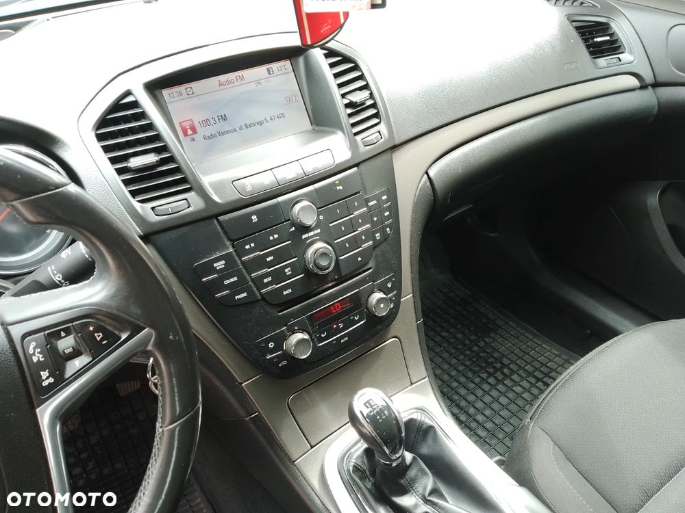 Opel Insignia - 10