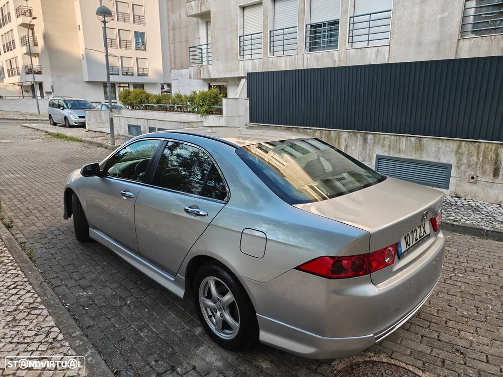 Honda Accord 2.0 Sport W.Navi Auto - 12