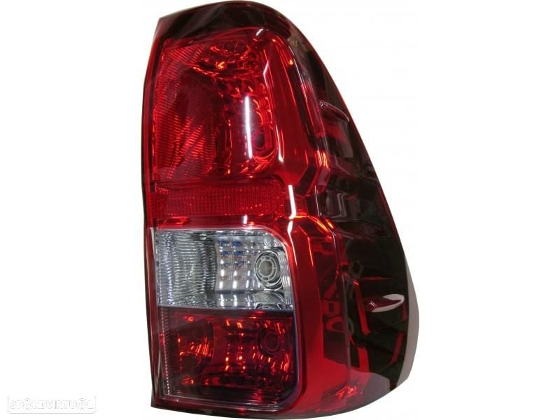 FAROLIM TRASEIRO DIREITO TOYOTA HILUX - 1