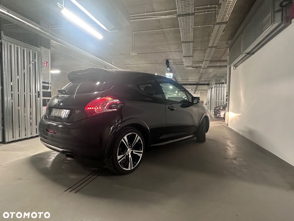 Peugeot 208 1.6 THP GTi - 3