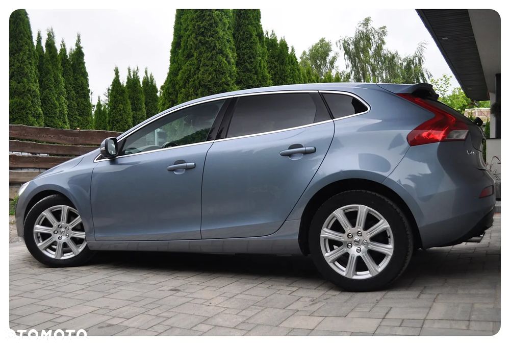 Volvo V40 T3 Inscription - 2