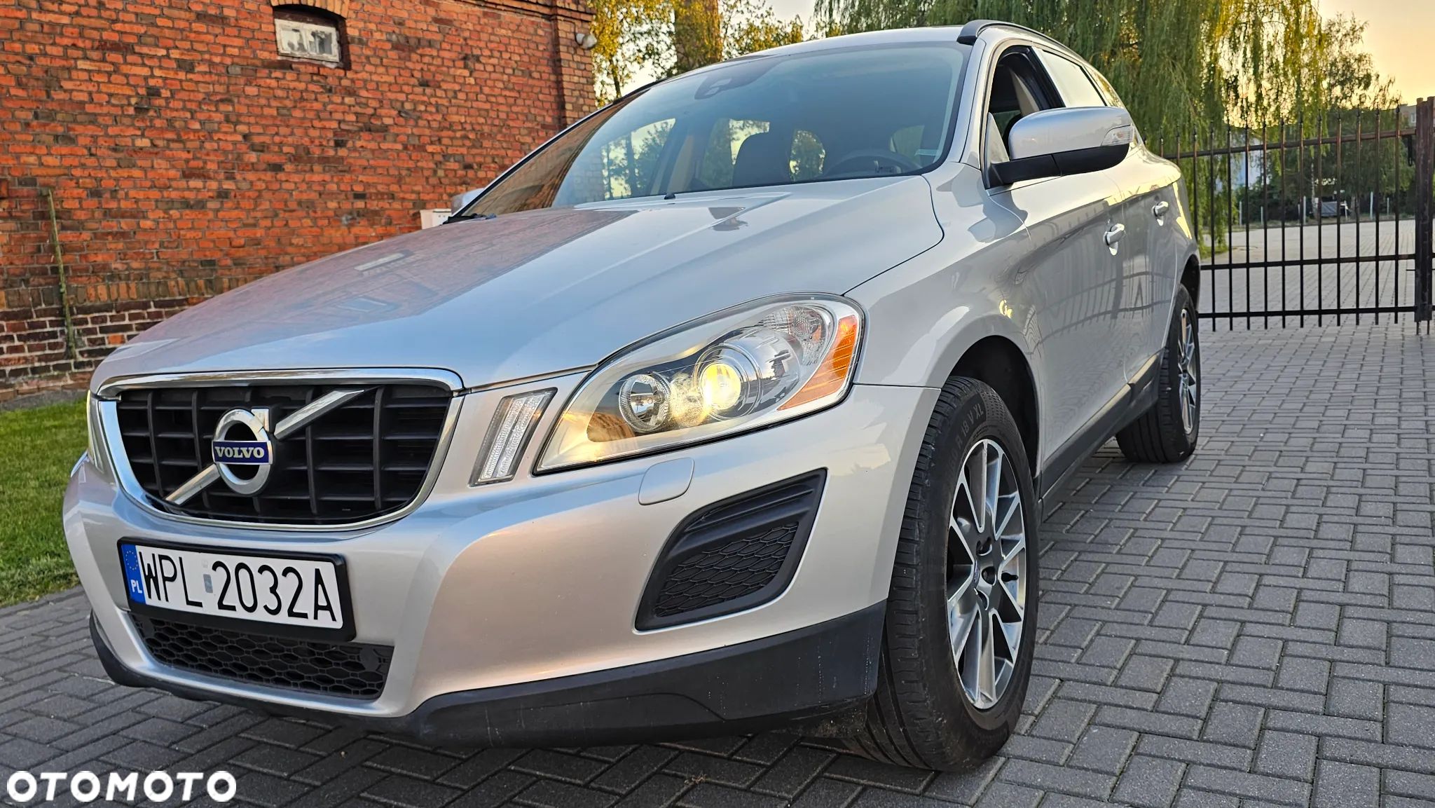 Volvo XC 60 D3 Drive-E Summum - 1