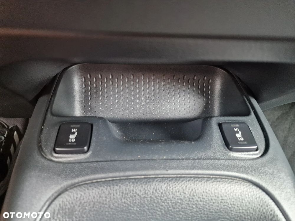 Toyota Corolla 1.5 Comfort - 24