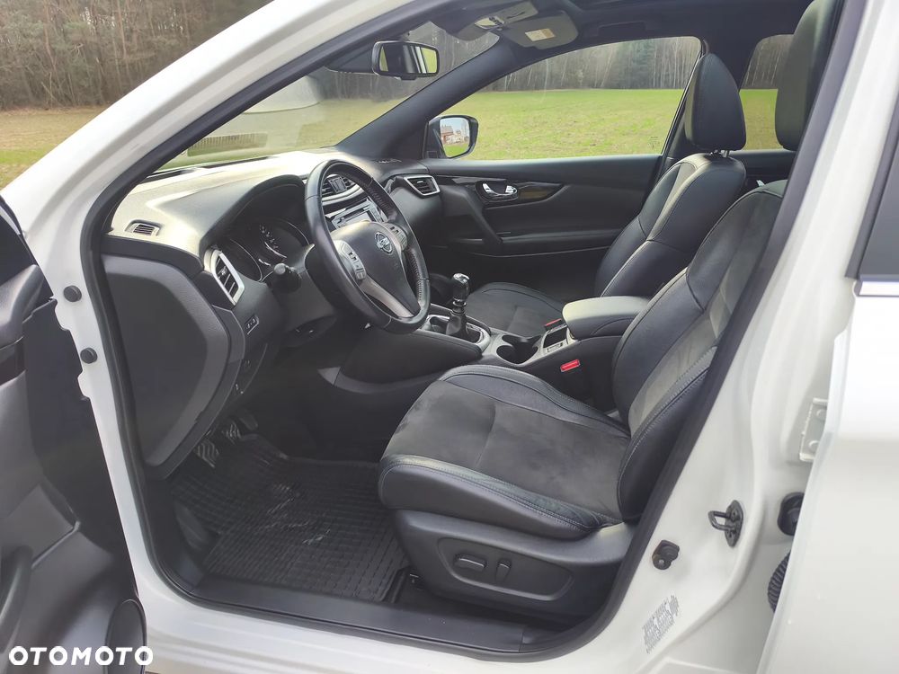 Nissan Qashqai 1.2 DIG-T 360 - 26