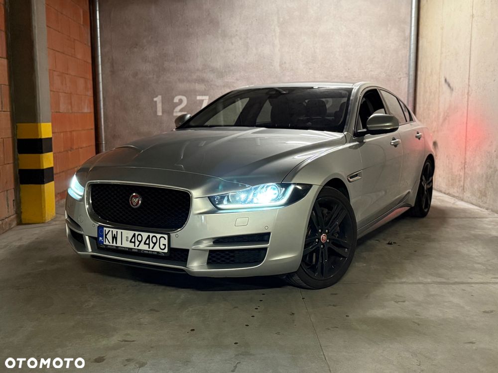 Jaguar XE - 7