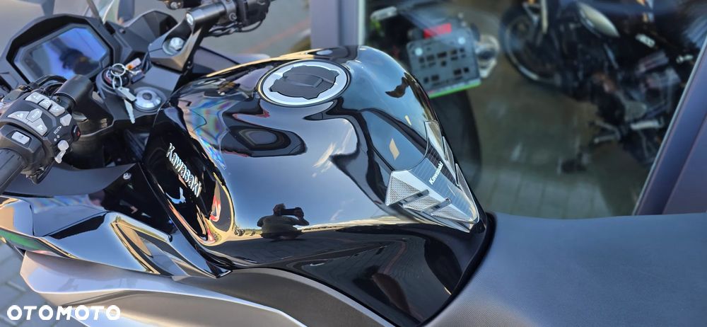 Kawasaki Ninja 1000 SX - 36