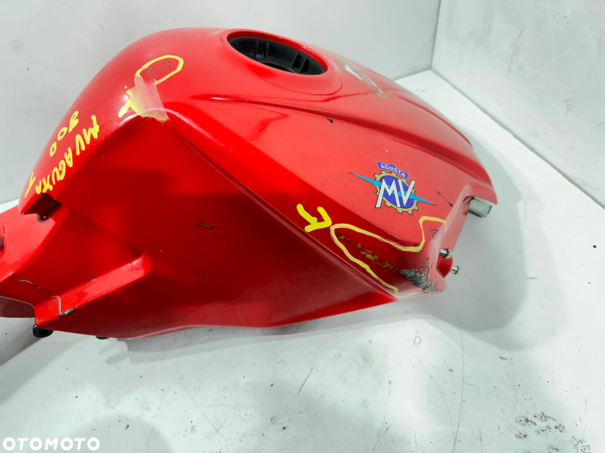 Zbiornik paliwa BAK   MV AGUSTA 800 Brutale - 5