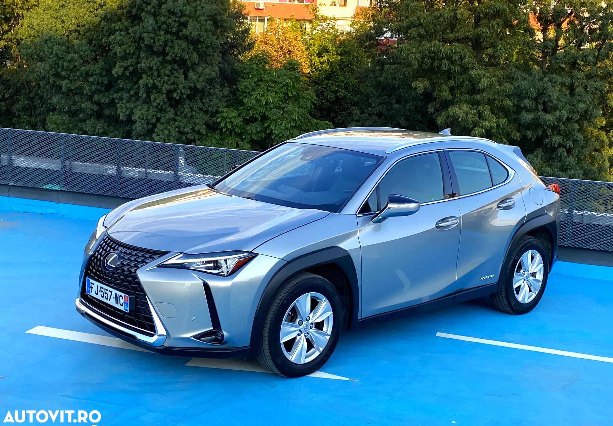 Lexus UX 250h Executive Line - 22
