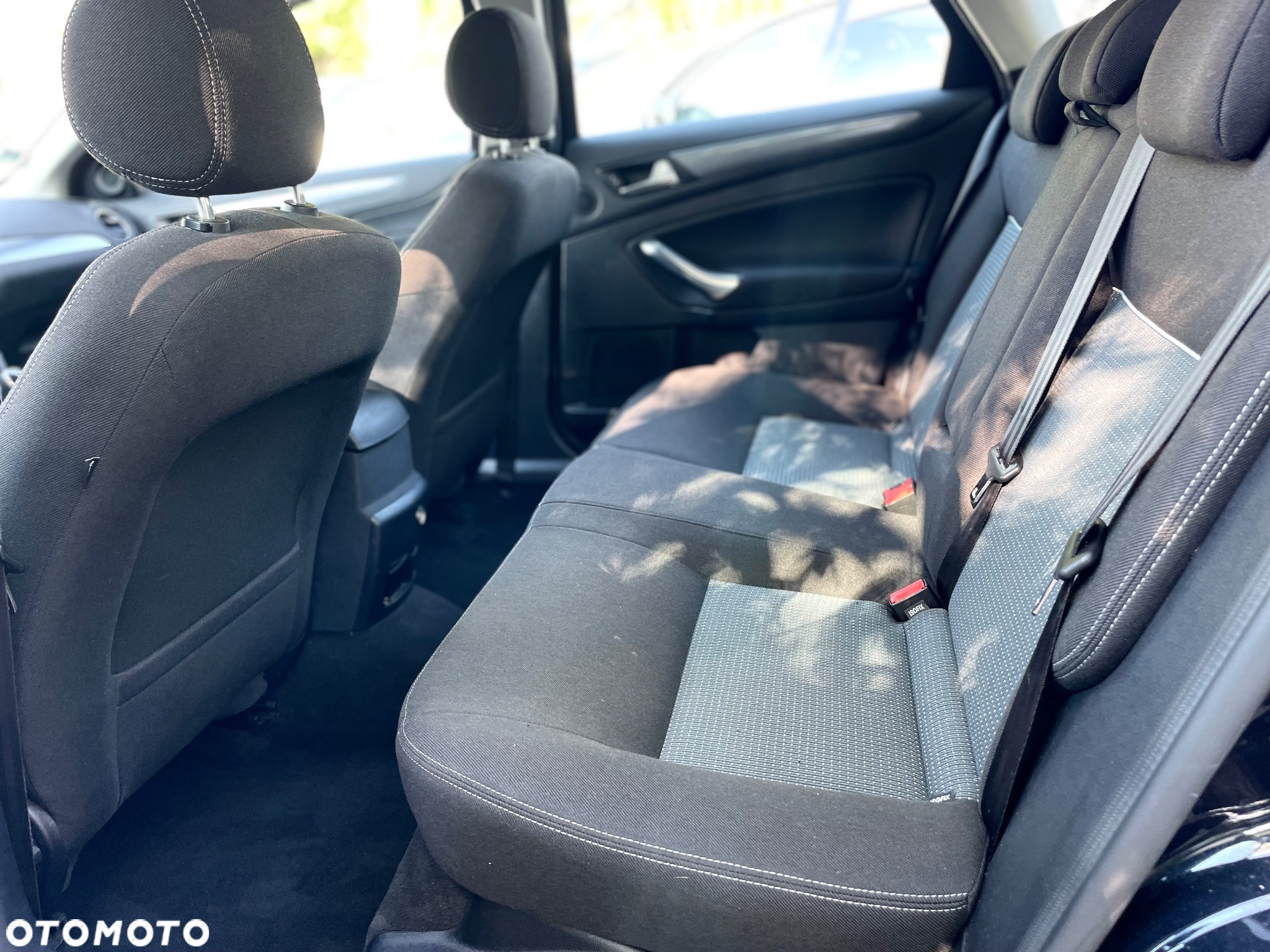 Ford Mondeo 2.0 Ambiente - 31